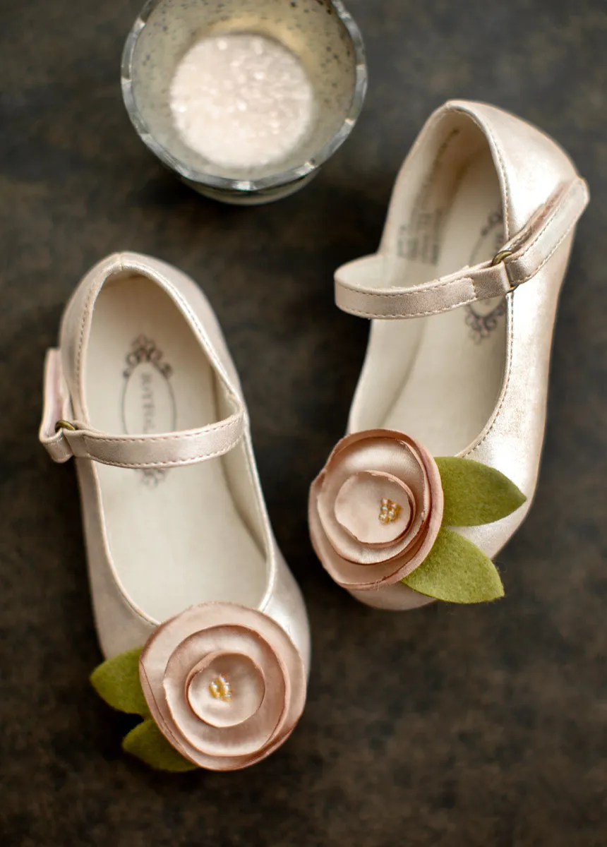 Charlotte Closed Toe in Shell