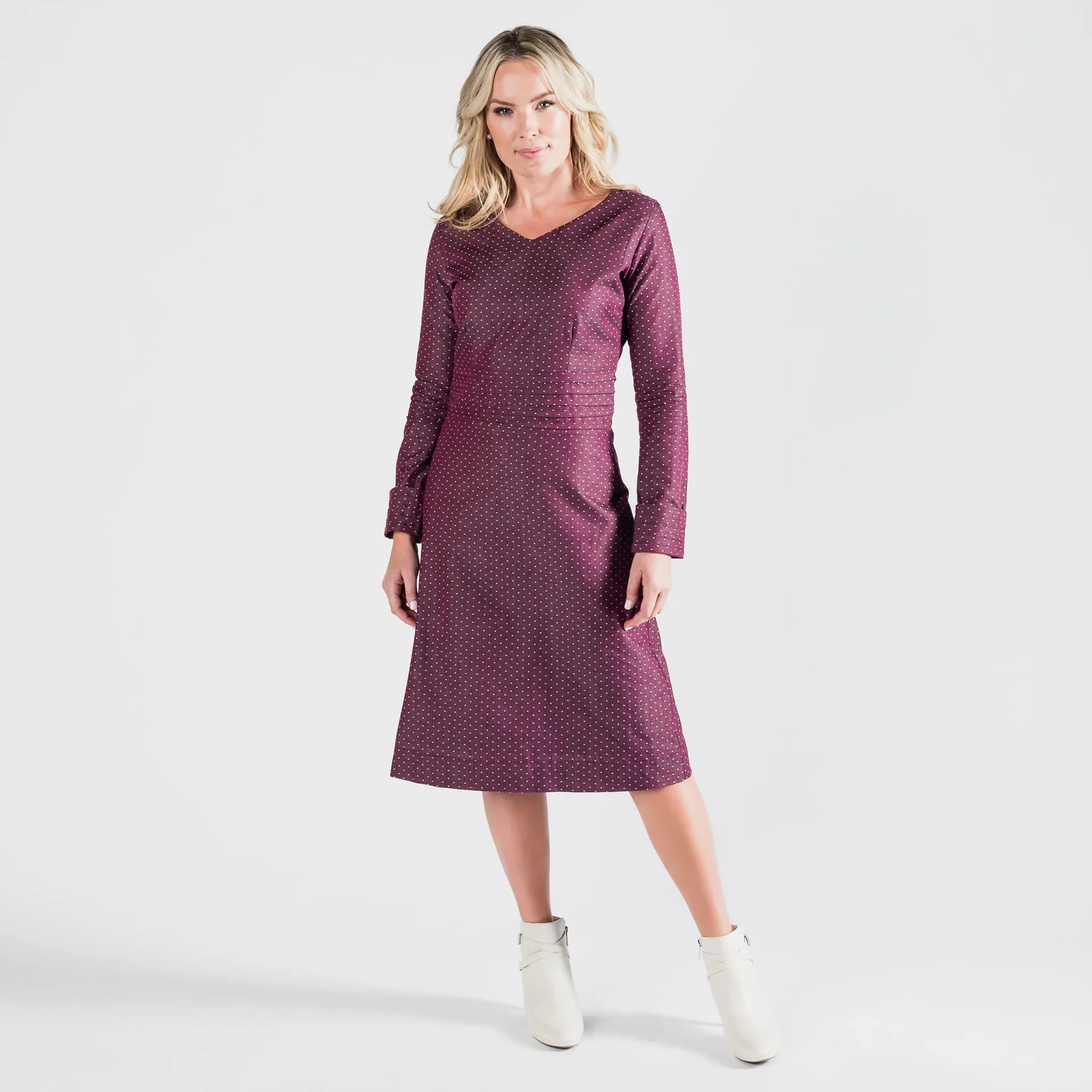 Elisabeth in Plum