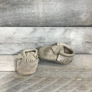 Freshly Picked Soft Sole Leather Hologram Iridescent Moccasins size 1c