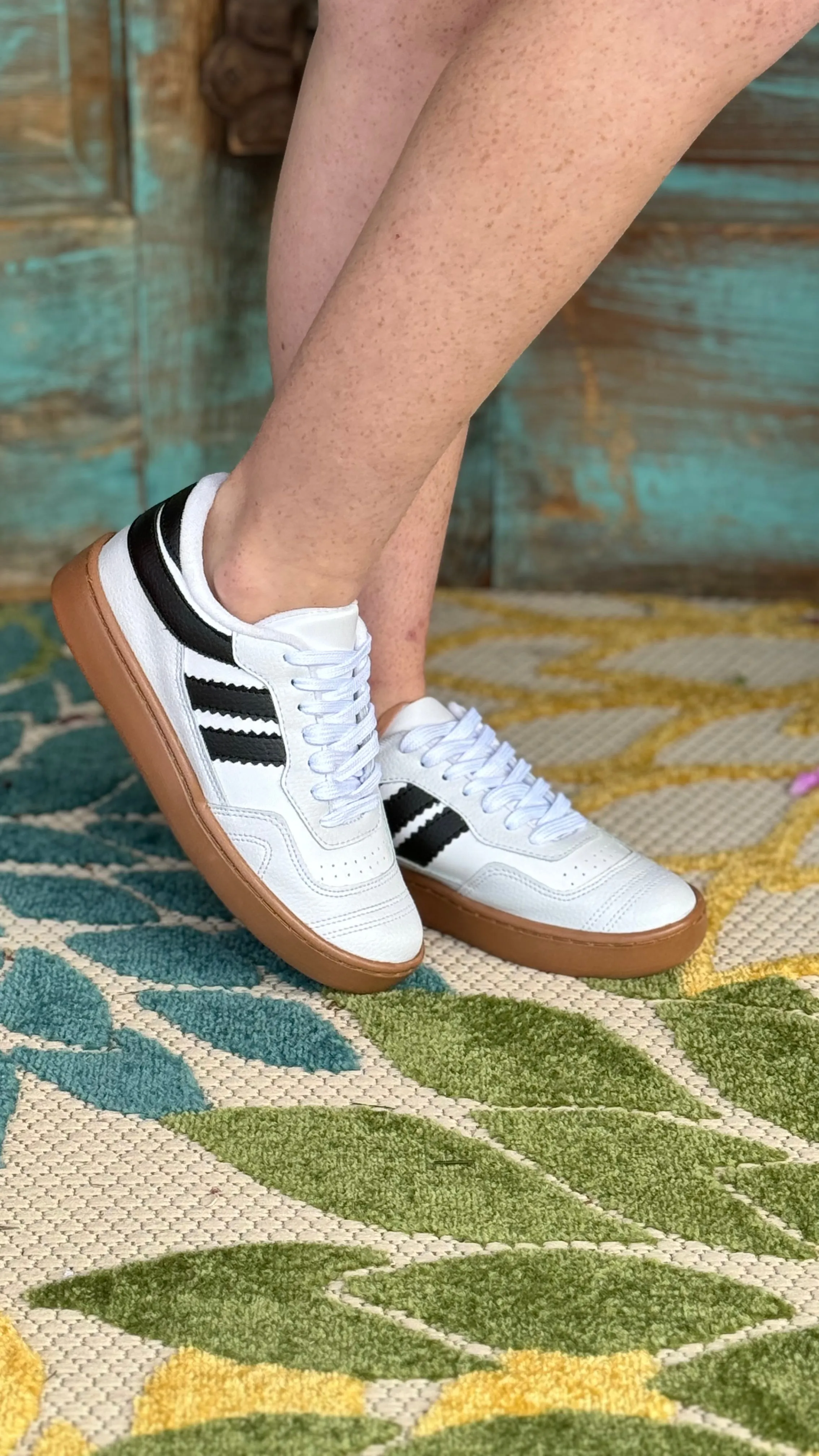 Miel Sneakers