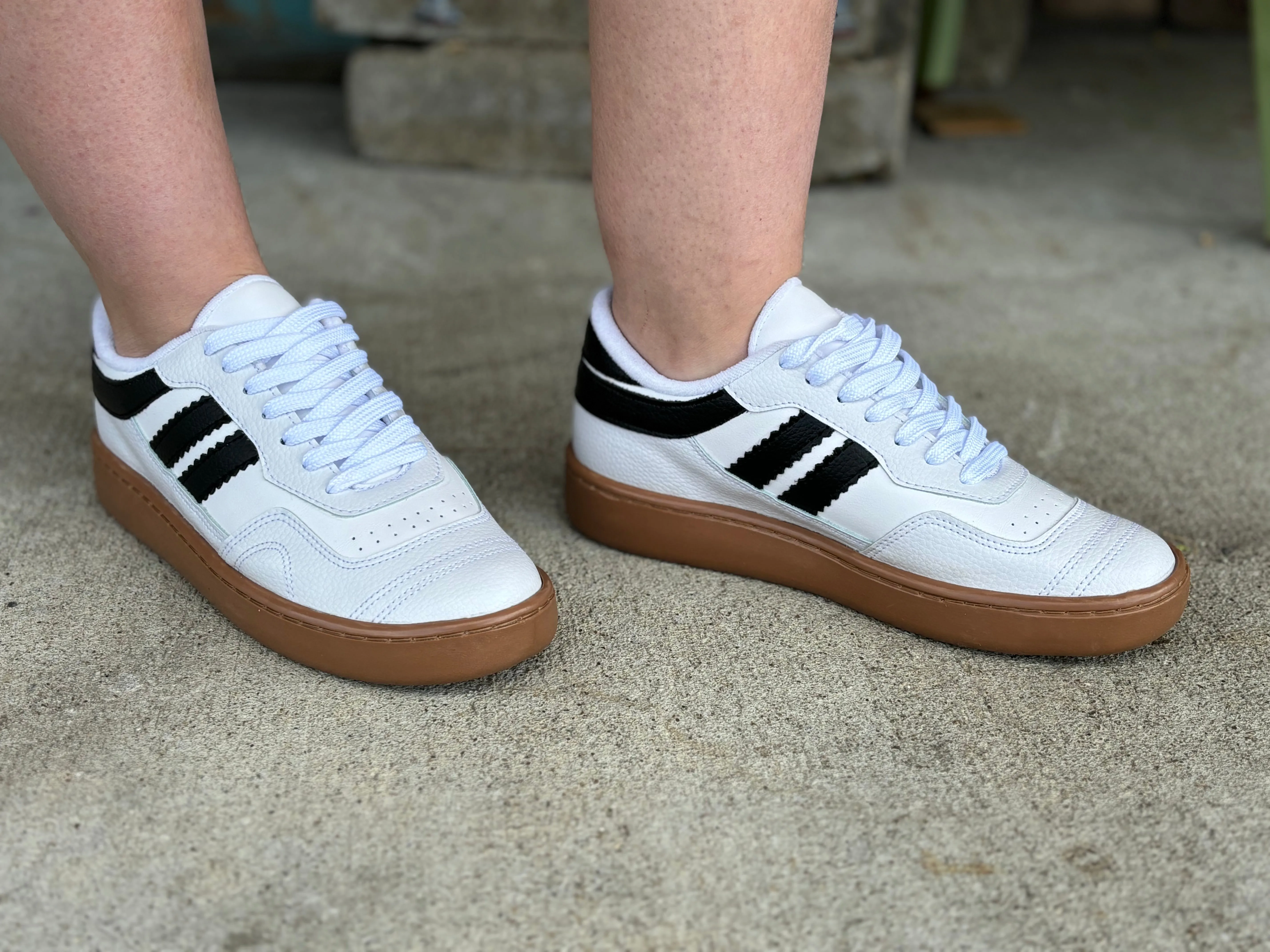 Miel Sneakers