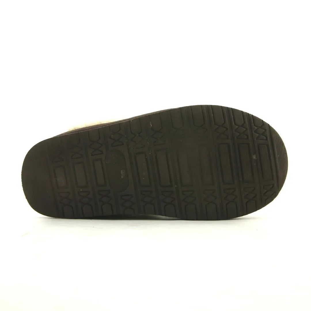 MINNETONKA  MOCCASINS CHESNEY SCUFF