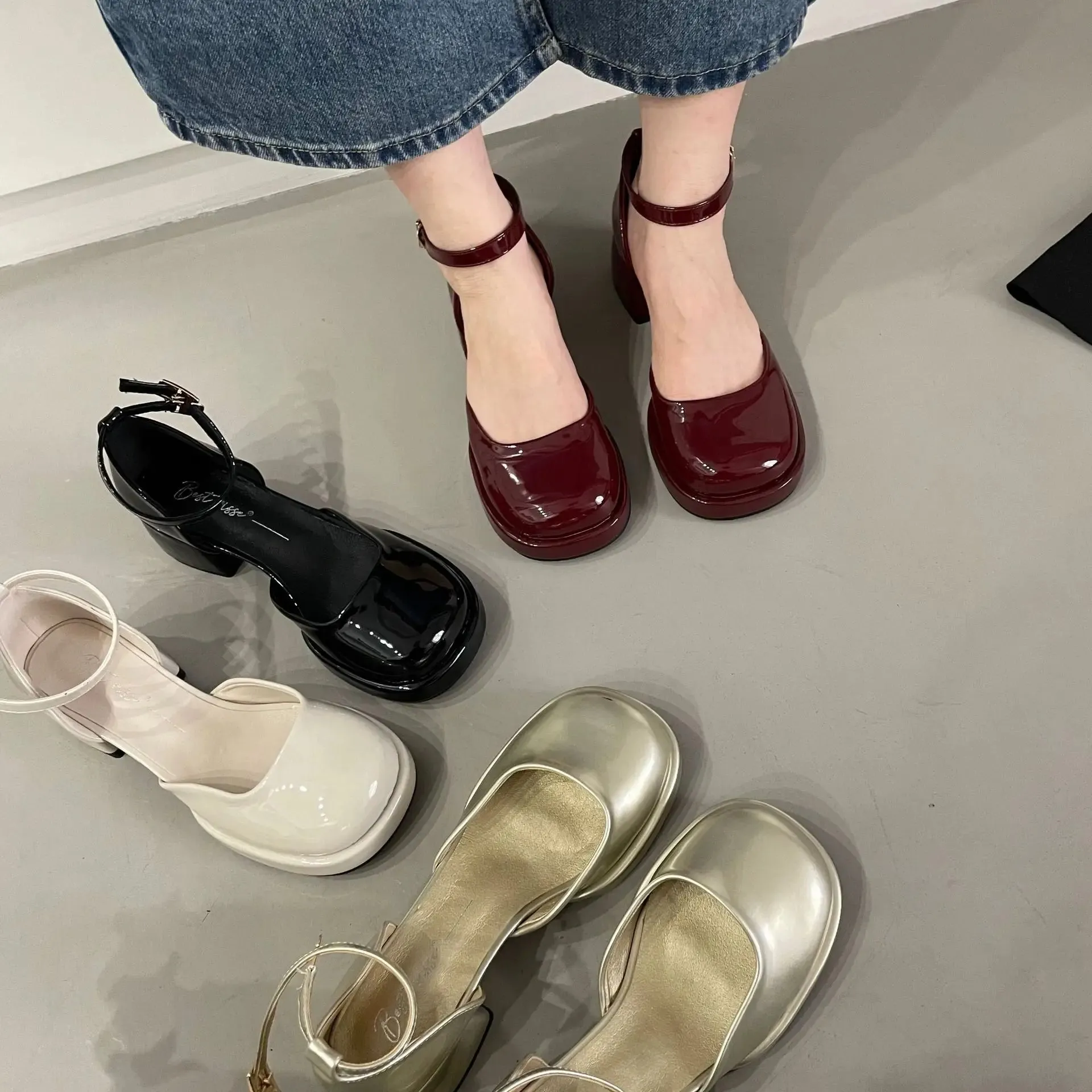 Sohiwoo Small Group Baotou Lacquered Leather Flat Heel Shallow Mouth Round Head Small Fresh Mary Jane Versatile Women's Shoes